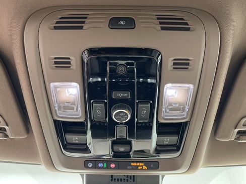 New 2026 GMC Yukon XL Denali w/ Denali Reserve Package AWD/4WD image 24