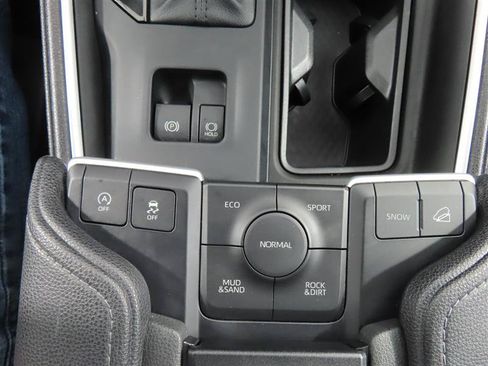 Used 2025 Toyota Grand Highlander AWD image 30