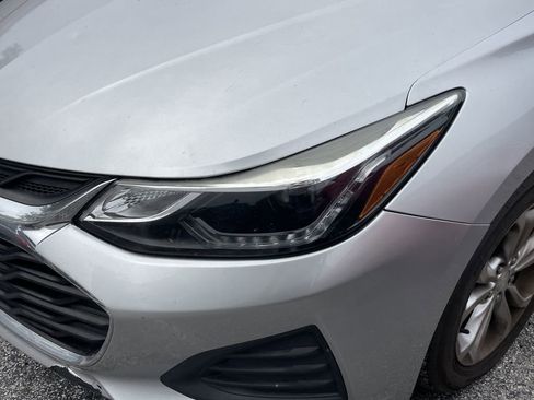 Used 2019 Chevrolet Cruze LT w/ Convenience Package image 7