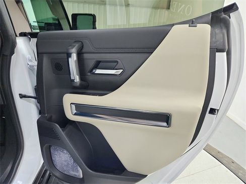 New 2026 GMC Hummer EV SUV image 43