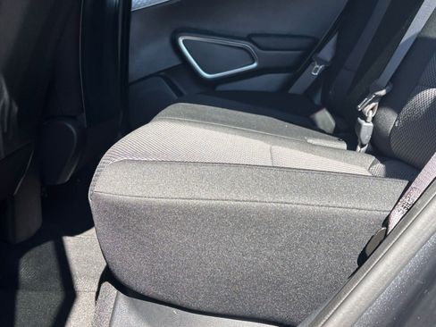 Used 2025 Kia Soul LX w/ LX Technology Package image 25