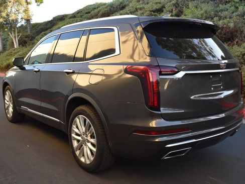 Used 2020 Cadillac XT6 Premium Luxury FWD image 6