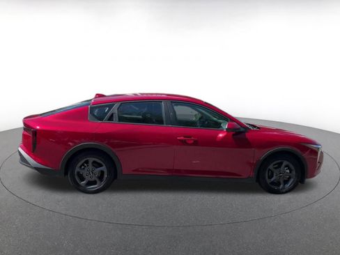 Used 2025 Kia K4 LXS image 16