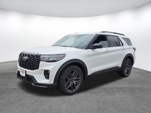 New 2026 Ford Explorer ST-Line RWD image 4