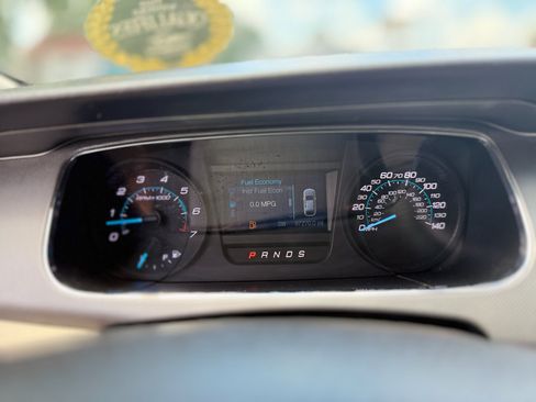Used 2018 Ford Taurus SE FWD image 34