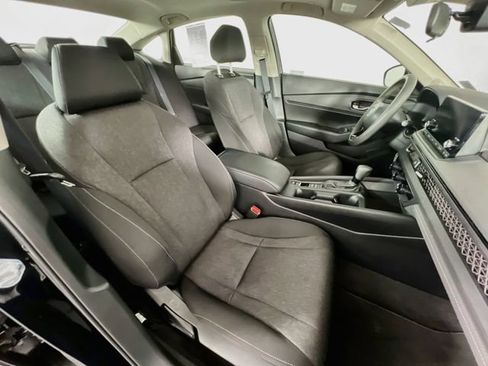 Certified 2023 Honda Accord EX image 27