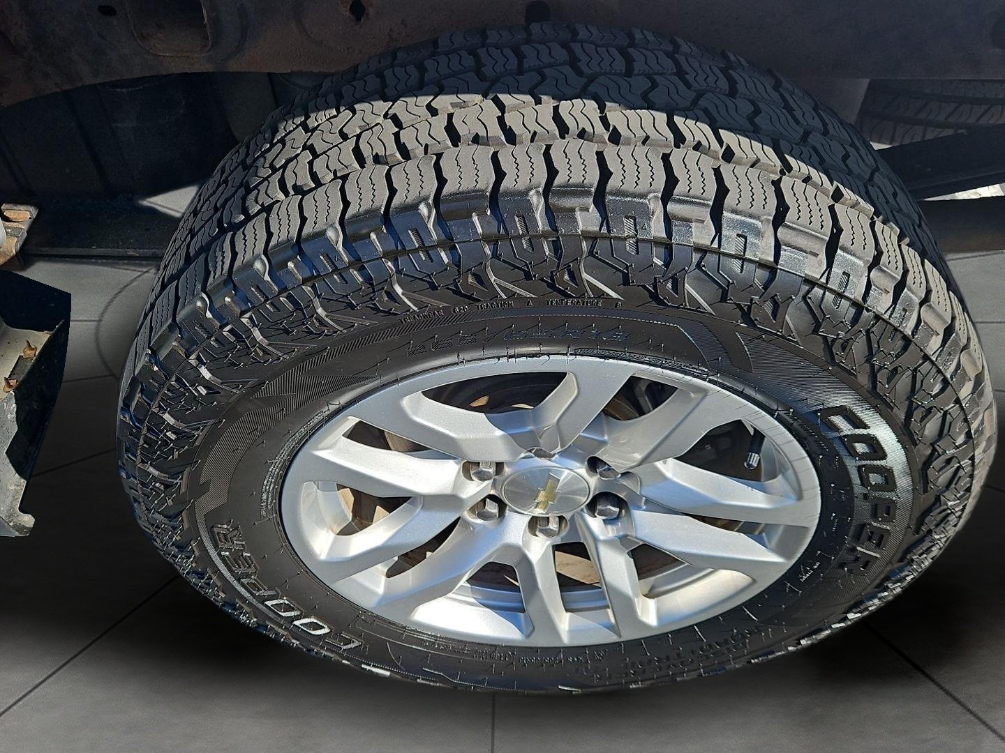 Used 2019 Chevrolet Silverado 1500 LT w/ All-Star Edition AWD/4WD image 13