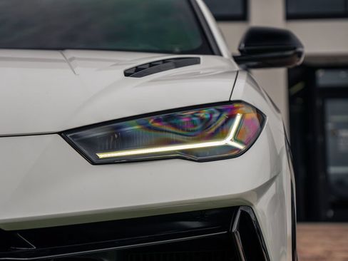 Used 2024 Lamborghini Urus S AWD/4WD image 11