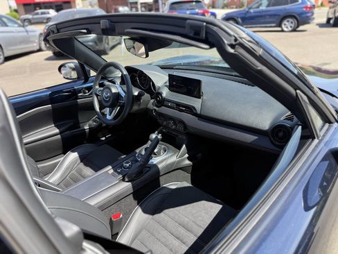 Used 2025 MAZDA MX-5 Miata RF Club w/ Weather Package image 21