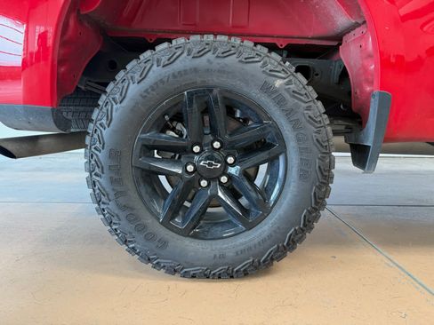 Used 2026 Chevrolet Silverado 1500 Custom Trail Boss AWD/4WD image 10