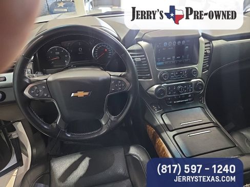 Used 2019 Chevrolet Suburban Premier RWD image 9