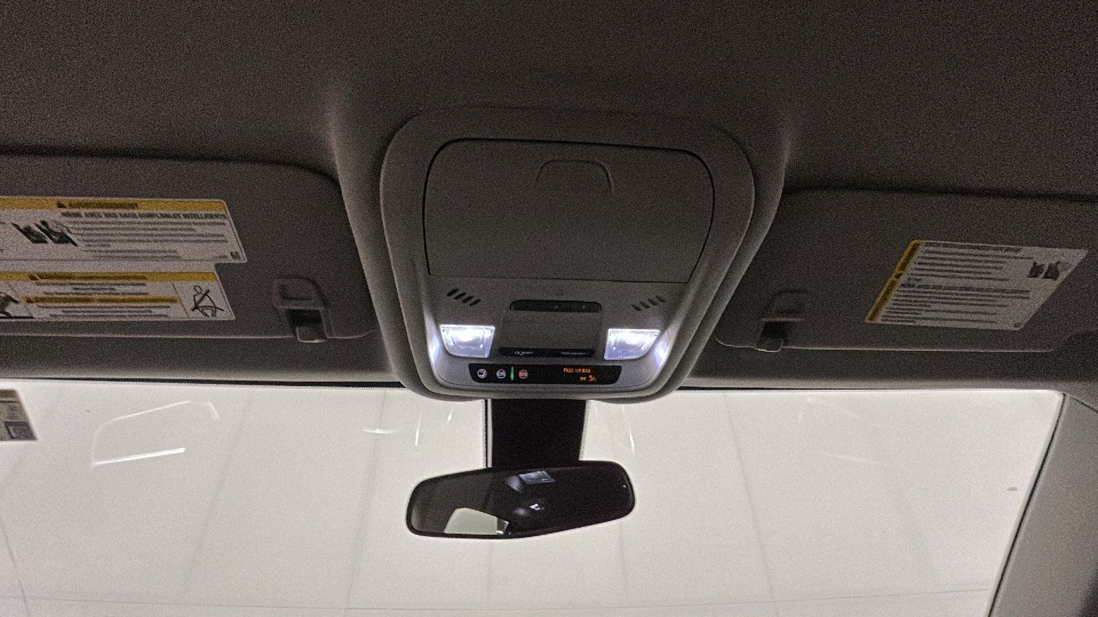 Used 2020 Chevrolet Equinox LT FWD image 30