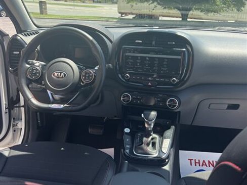 Used 2020 Kia Soul GT-Line Turbo FWD image 16