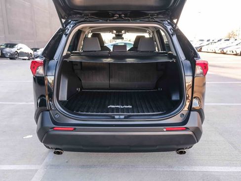 Certified 2025 Toyota RAV4 XLE FWD image 27