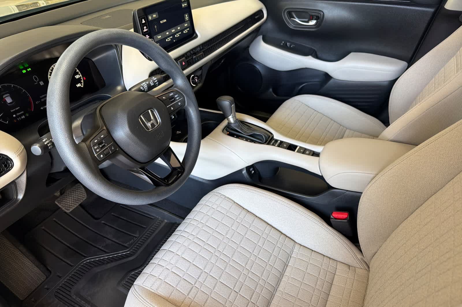 Used 2026 Honda HR-V LX image 11