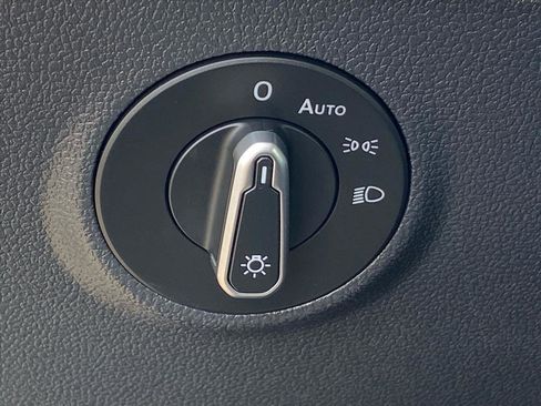 Certified 2025 Volkswagen Taos S image 13