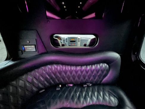 Used 2012 Mercedes-Benz Sprinter 2500 image 43