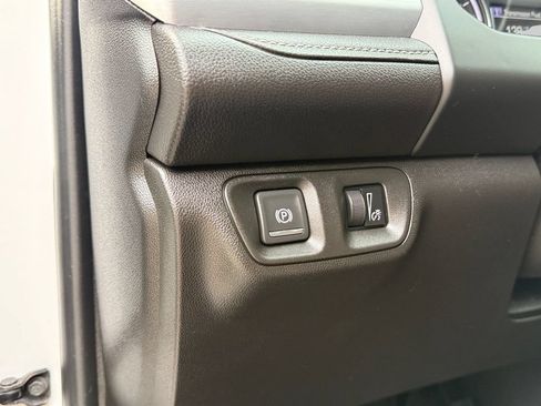 Used 2019 GMC Acadia SLE AWD/4WD image 24