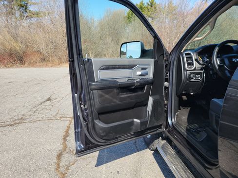 Used 2019 RAM 2500 Big Horn AWD/4WD image 15