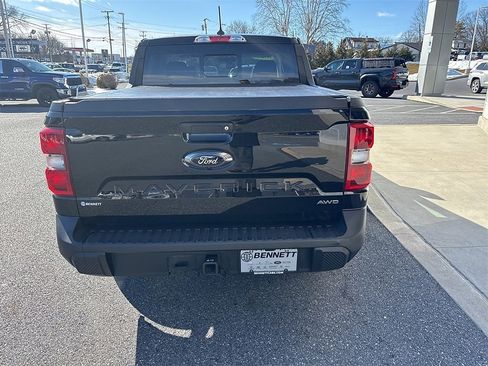 Used 2023 Ford Maverick Lariat w/ Lariat Luxury Package image 4