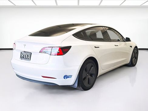 Used 2021 Tesla Model 3 Standard Range Plus RWD image 4