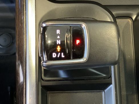 Used 2022 GMC Sierra 1500 Elevation w/ X31 Off-Road Package AWD/4WD image 23