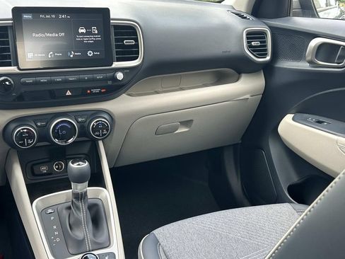 New 2026 Hyundai Venue SEL FWD image 22