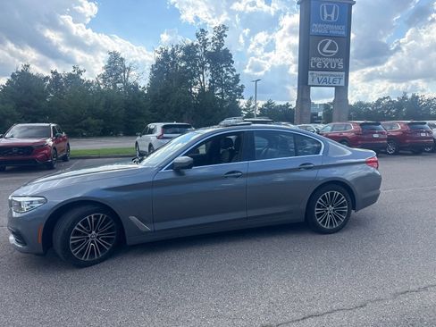 Used 2019 BMW 530i xDrive w/ Convenience Package AWD/4WD image 13