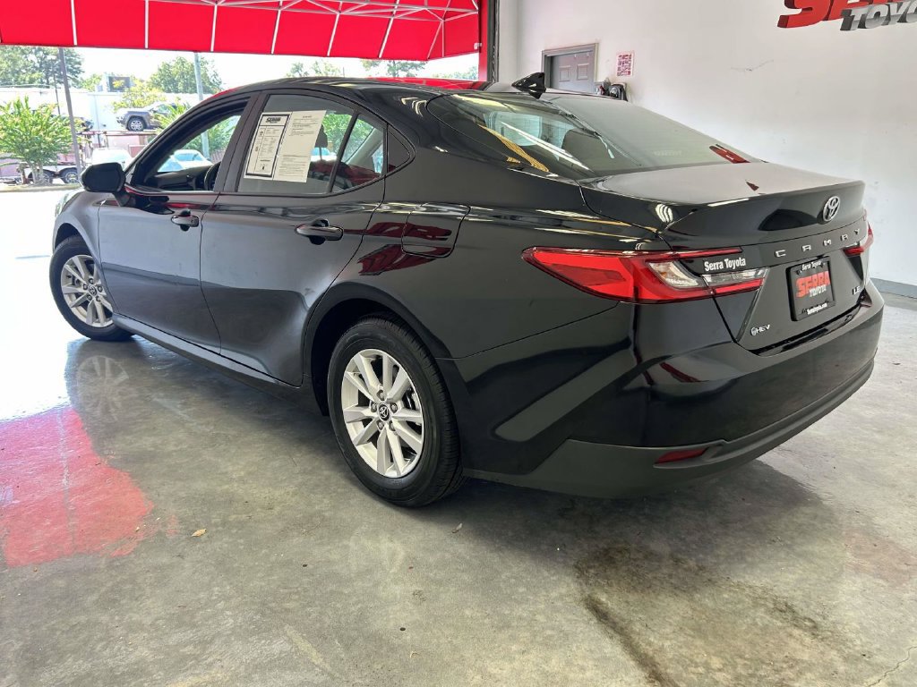 Certified 2025 Toyota Camry LE FWD image 5