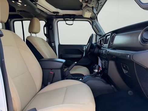 Used 2020 Jeep Wrangler Unlimited Sport AWD/4WD image 11