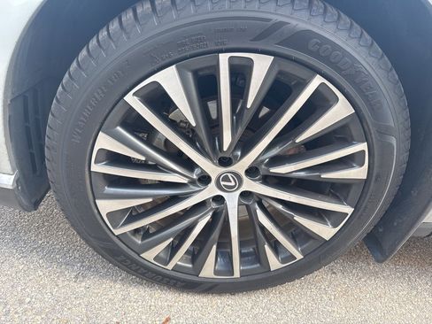 Used 2023 Lexus RX 350 Premium Plus image 11