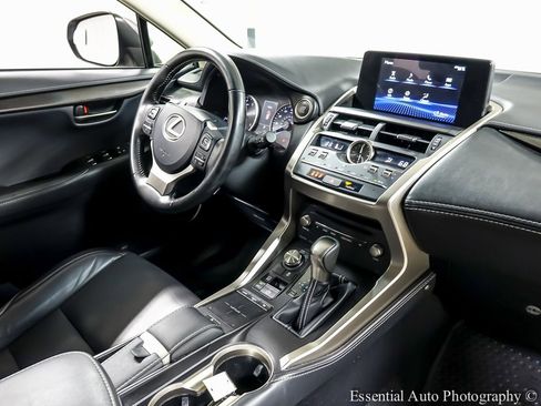 Used 2018 Lexus NX 300 FWD image 28