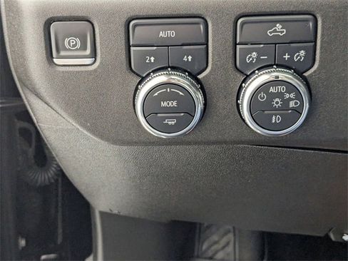 Certified 2022 GMC Sierra 1500 Elevation image 15