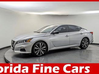 Used 2022 Nissan Altima 2.5 SR image 1