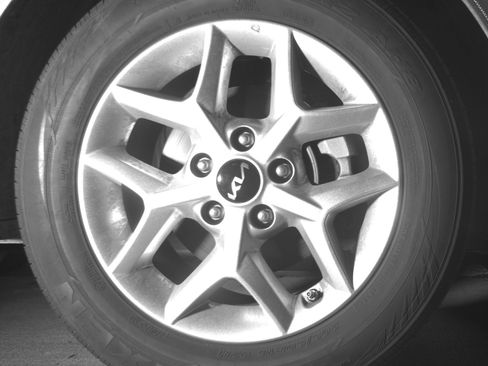 Used 2025 Kia Soul LX w/ LX Technology Package image 13