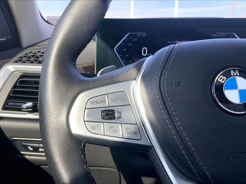 Used 2024 BMW X7 xDrive40i image 21