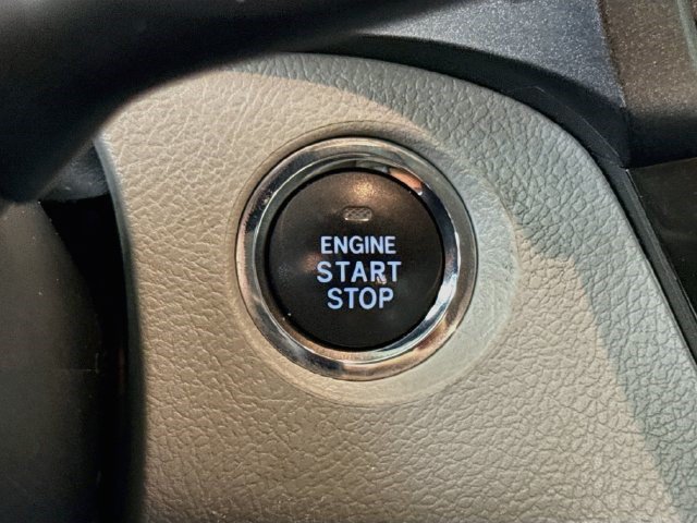 Used 2020 Toyota Sienna XLE w/ XLE Navigation Package AWD/4WD image 20