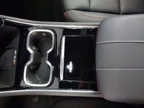 New 2026 Chevrolet Traverse RS w/ LPO, Floor Liner Package FWD image 22