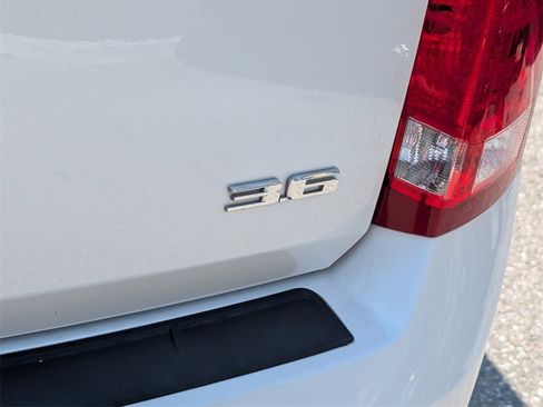 Used 2013 Cadillac SRX Luxury w/ Driver Awareness Package image 17