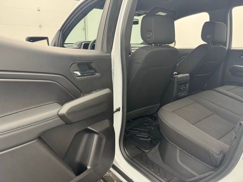 Used 2024 GMC Canyon Elevation w/ Convenience Package image 35