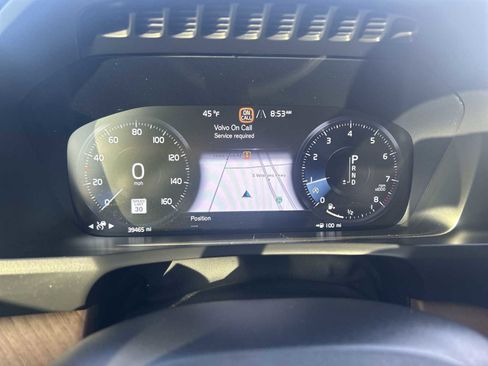 Used 2022 Volvo XC90 T6 Momentum w/ Climate Package image 11