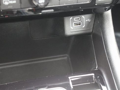 Used 2022 Jeep Compass Latitude w/ Sun and Sound Group image 8