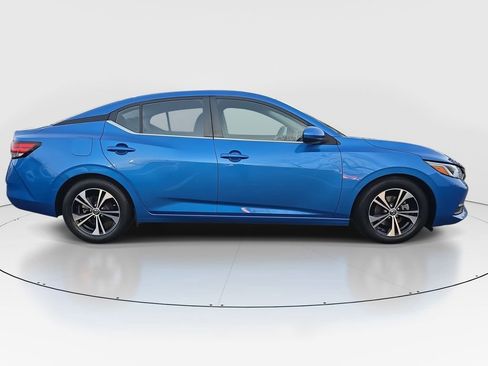 Used 2021 Nissan Sentra SV image 4