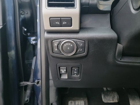 Used 2018 Ford F150 Lariat w/ Equipment Group 502A Luxury image 14