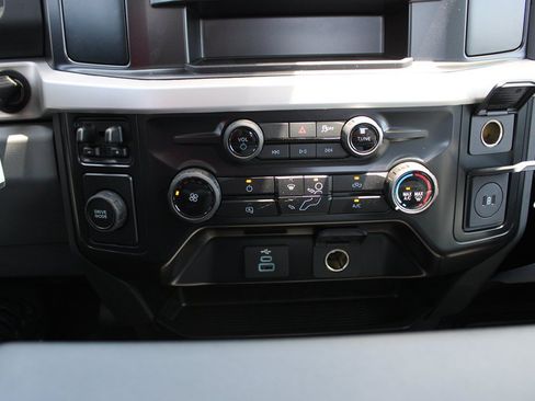 Used 2026 Ford F250 XL w/ XL Chrome Package RWD image 30