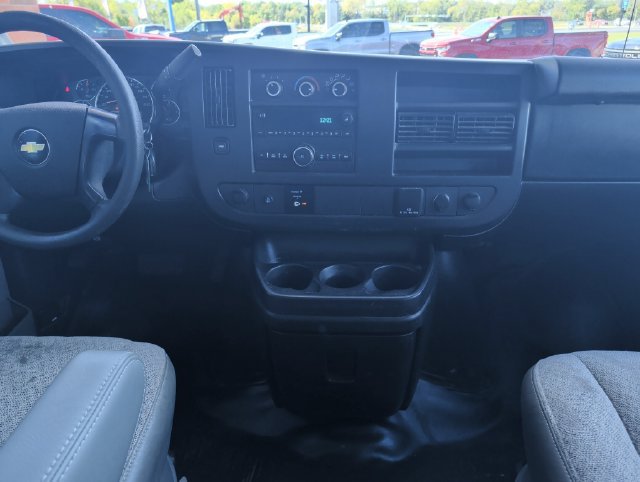 Used 2016 Chevrolet Express 2500 RWD image 13