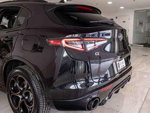 New 2025 Alfa Romeo Stelvio Sprint image 14
