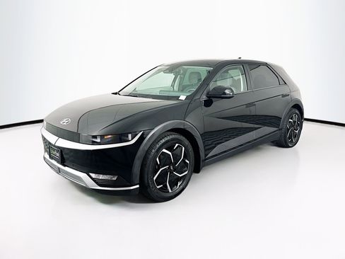 Used 2024 Hyundai Ioniq 5 SEL image 3