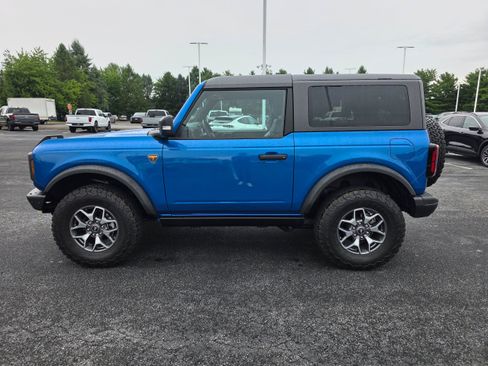 Used 2022 Ford Bronco Badlands AWD/4WD image 2