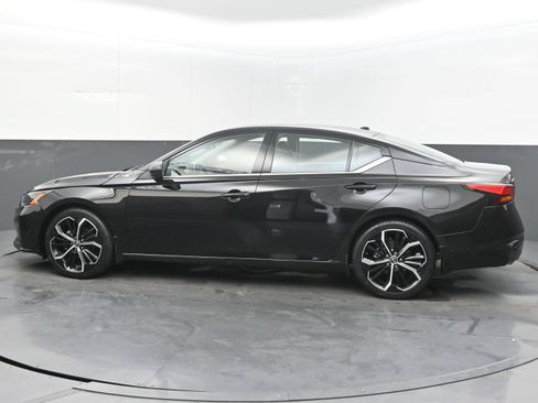 Certified 2023 Nissan Altima 2.5 SR FWD image 5